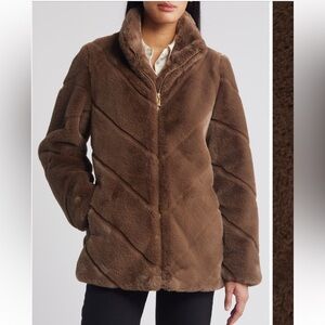 NWT Via Spiga Chevron Groove Faux Fur Jacket - Taupe (Brown) size S
